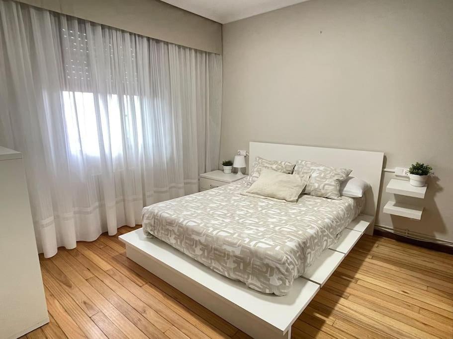Вилла Acogedora Casa Cerca De Marin Понтеведра Экстерьер фото